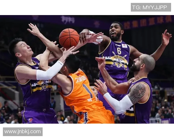 南京篮球队战术解析：全面控制体系与比赛策略的深度剖析